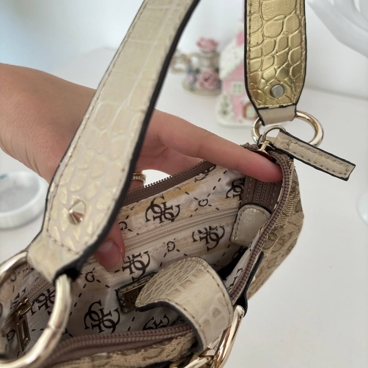 Guess bag vintage monogram