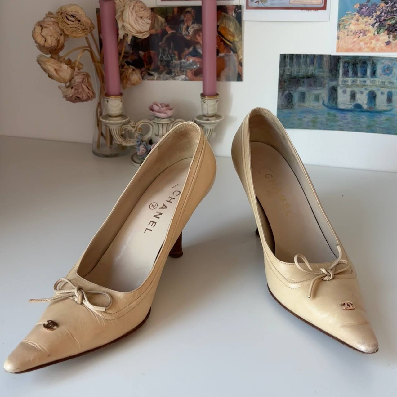 Chanel court shoes kitten heels