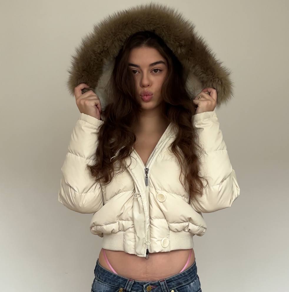 Walker coat zip-jacket bomber with fur hood