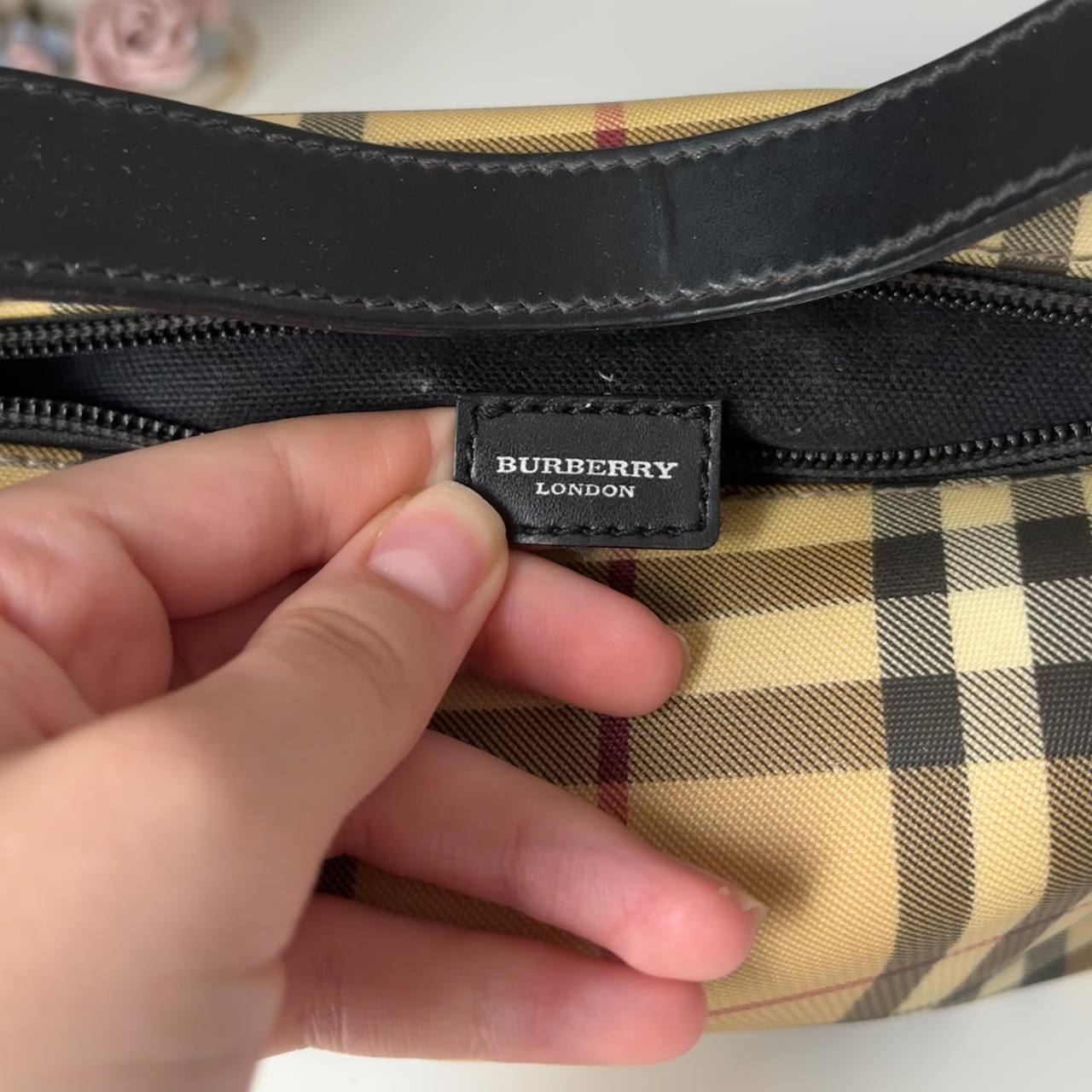 Burberry pochette bag handbag