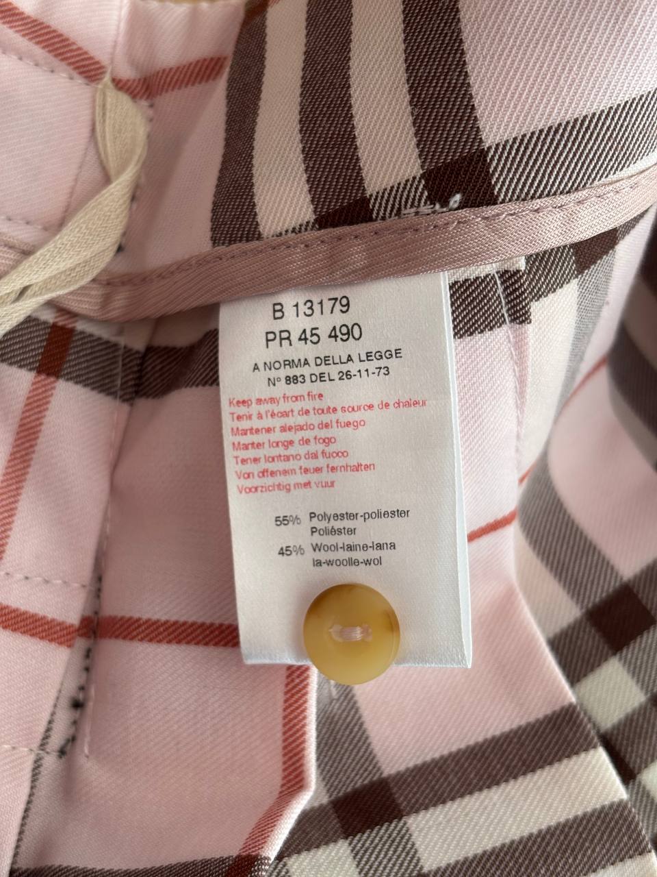 Burberry pleated skirt in baby pink