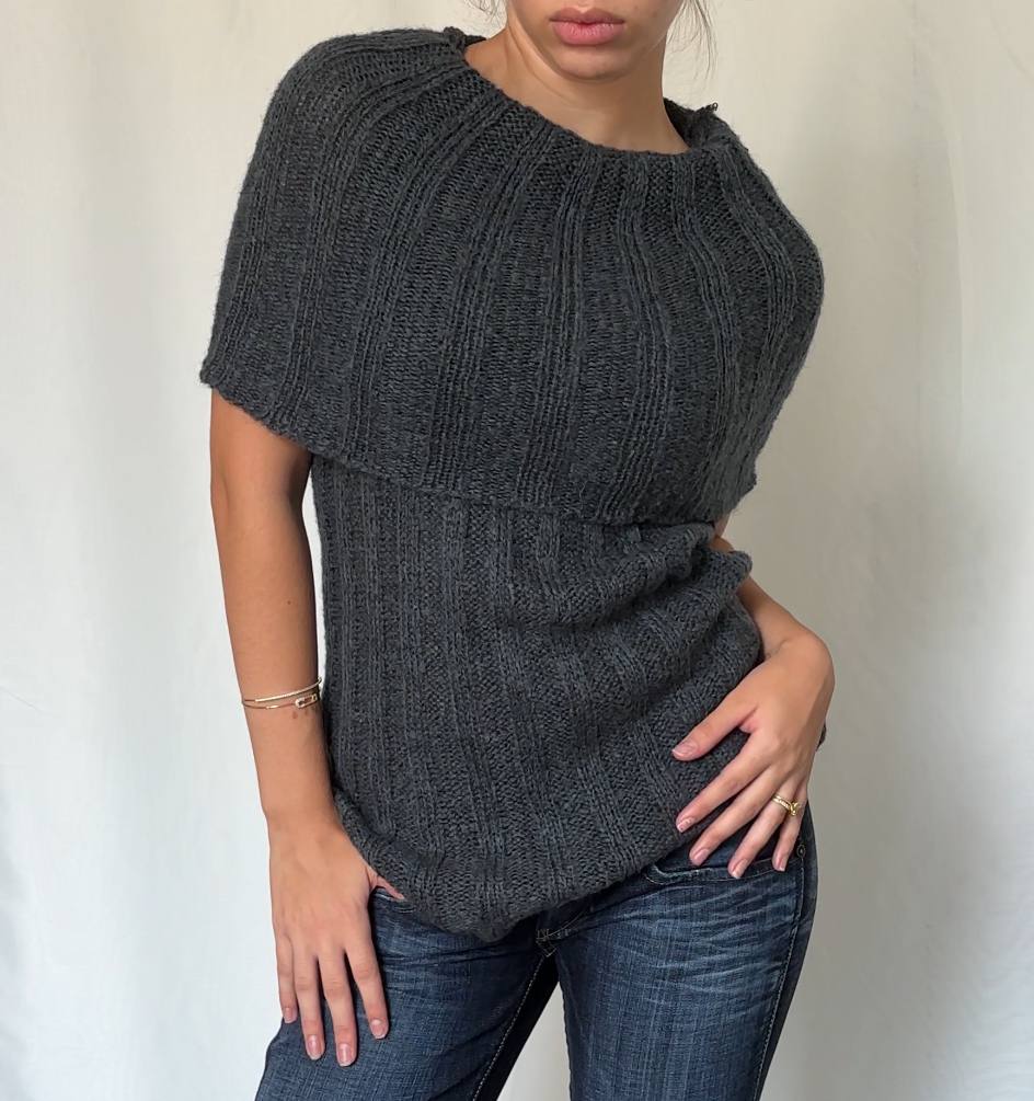 Dolce Gabbana jumper sleeveless