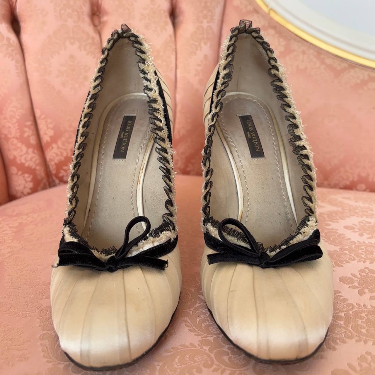 Louis Vuitton white cream Balmoral pumps