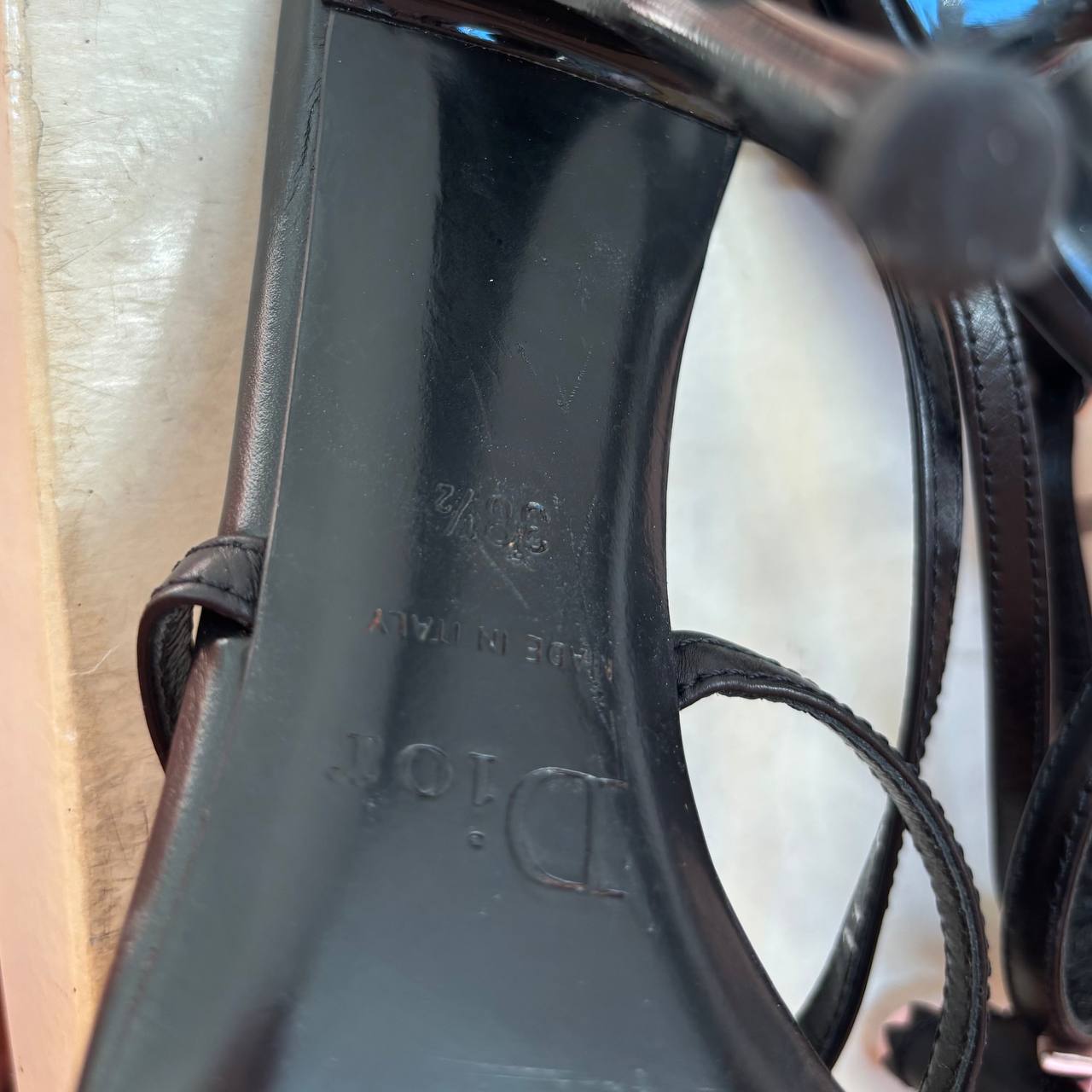 Dior RARE bow sandals