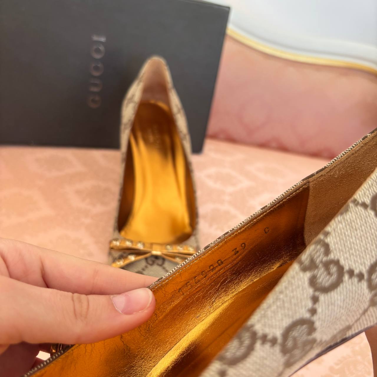 Gucci court shoes heels