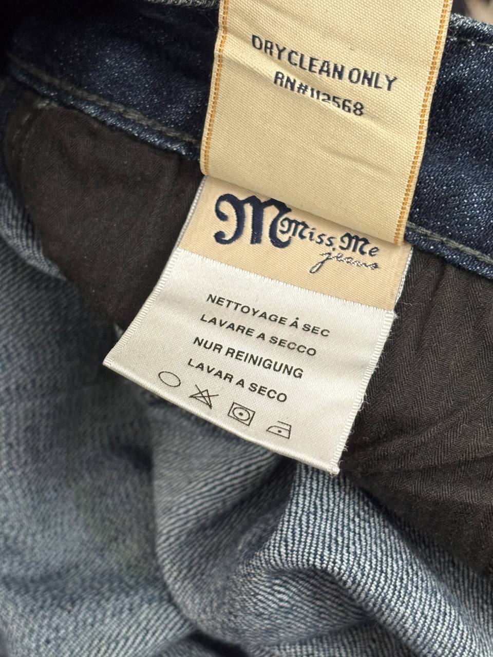 Miss Me skinny jeans low rise