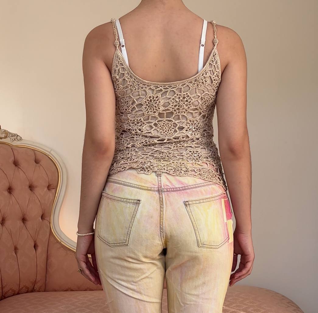 Nicowa cami top with macramé