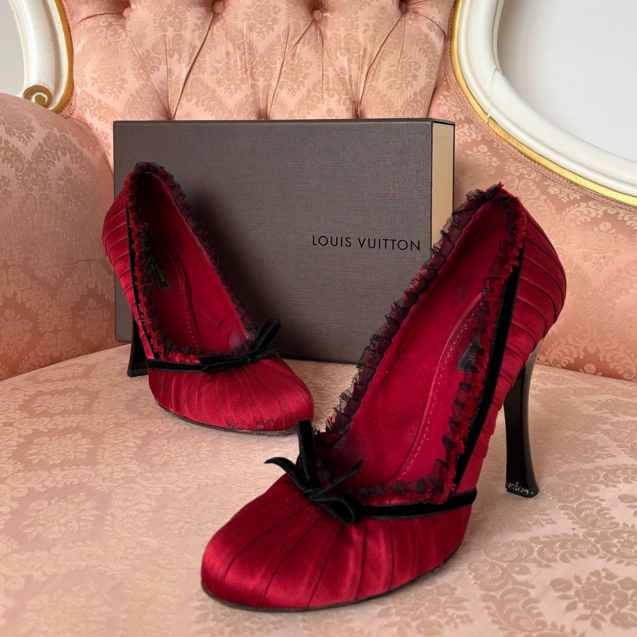 Louis Vuitton red black Balmoral pumps