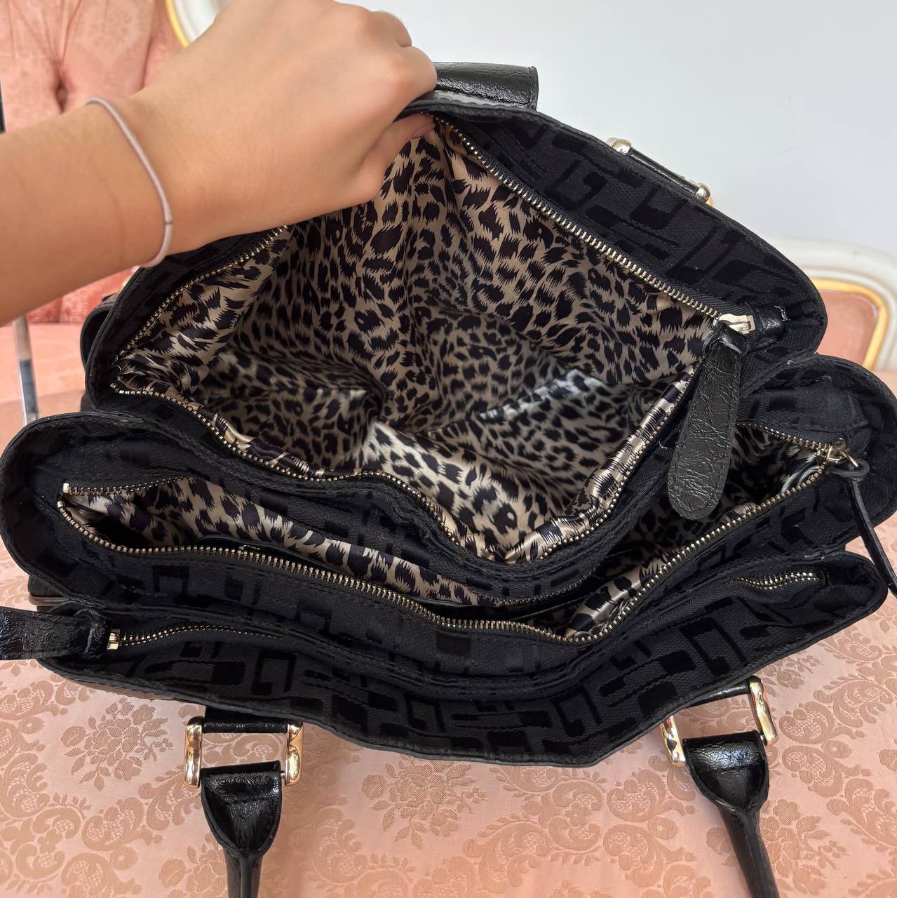 Guess bag handbag