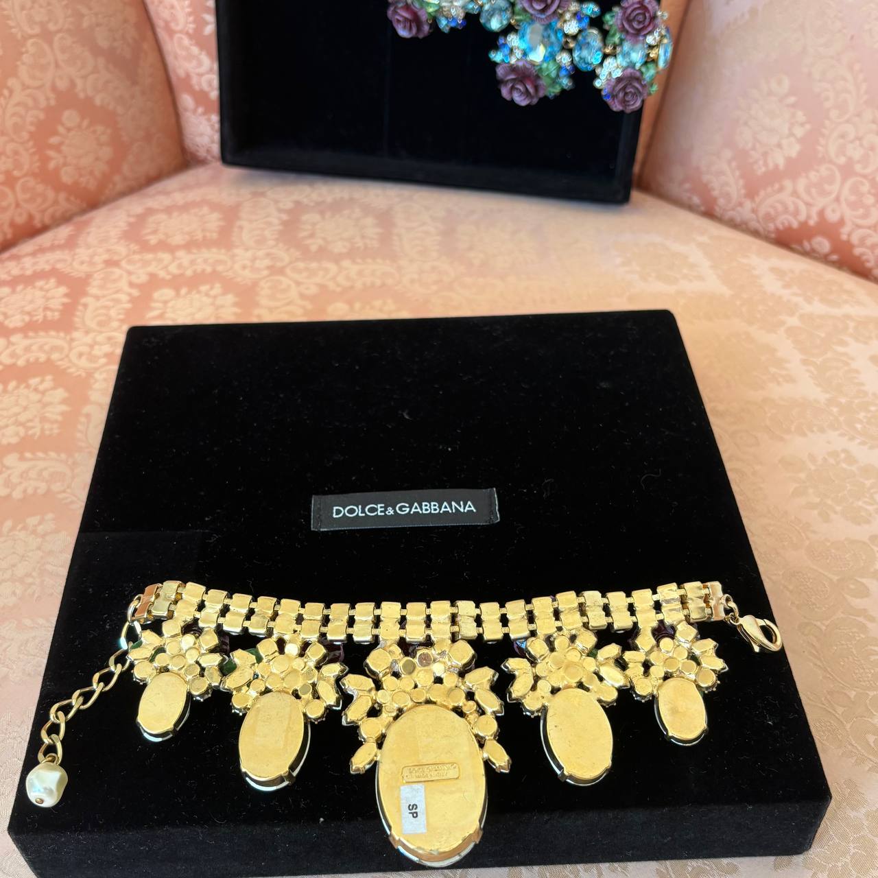 Dolce Gabbana set bracelet and necklace golden