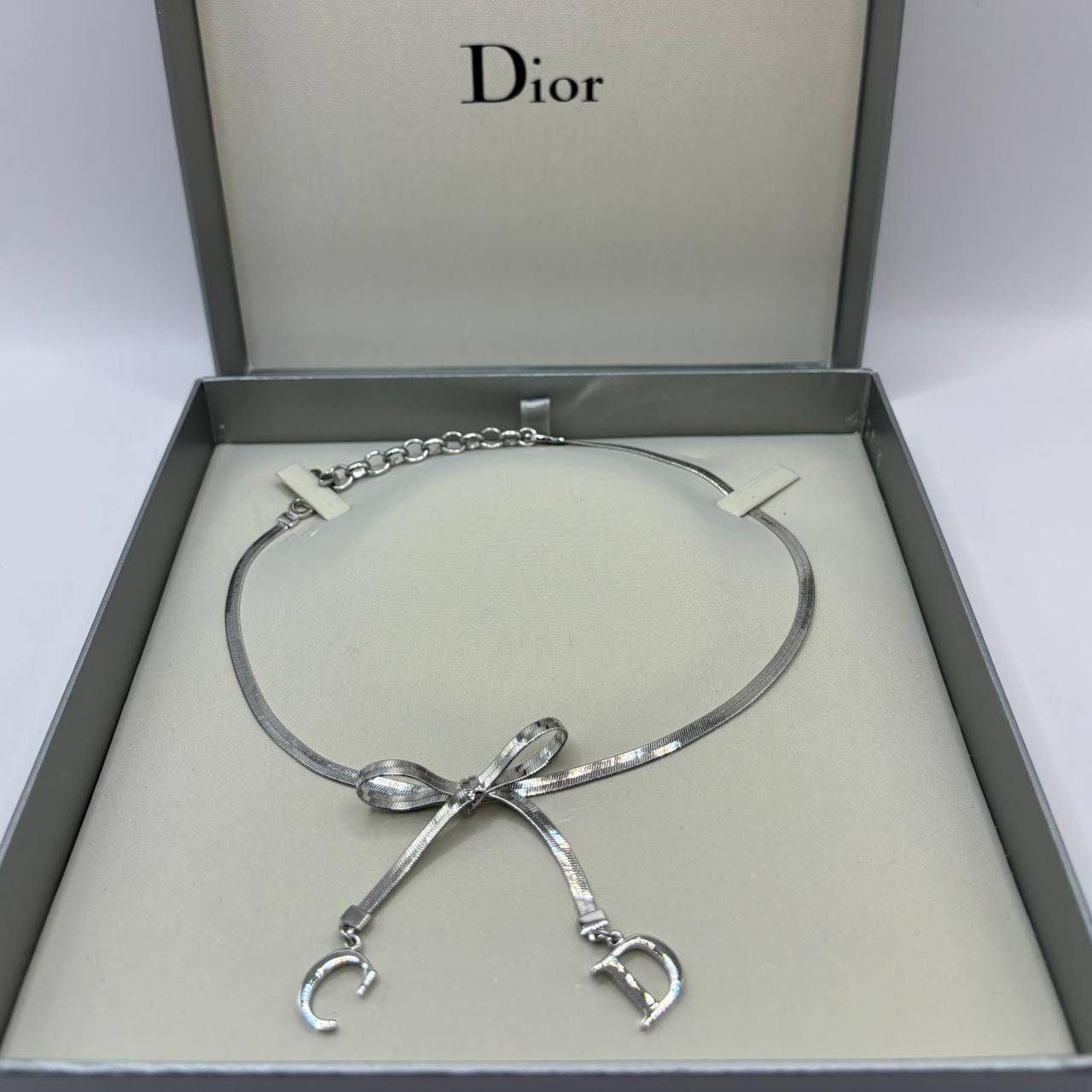 Christian Dior necklace silver bow CD coquette round chocker y2k old money