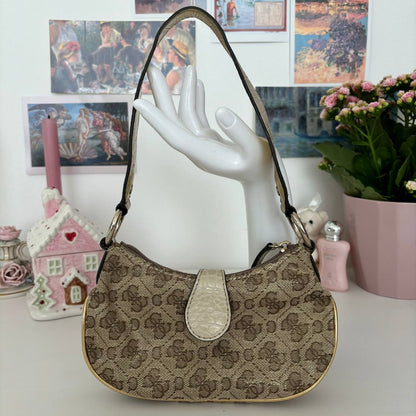 Guess bag vintage monogram