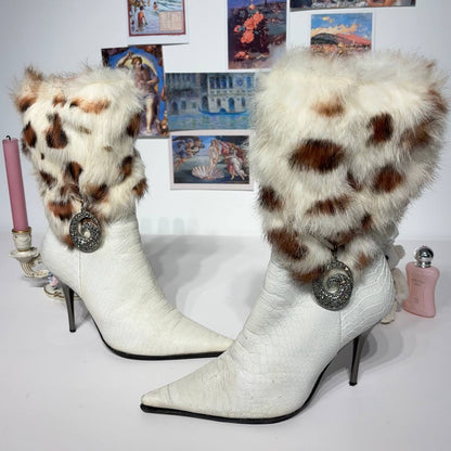 Italian vintage pointed heels with leopard fur