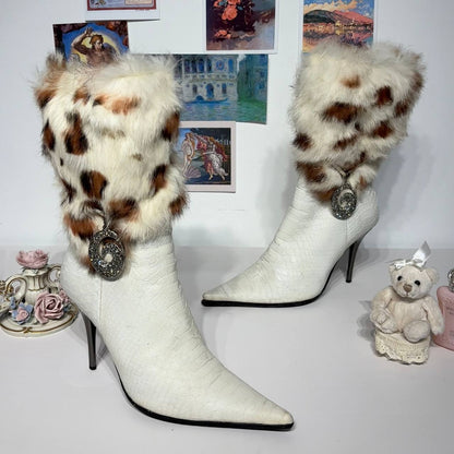 Italian vintage pointed heels with leopard fur