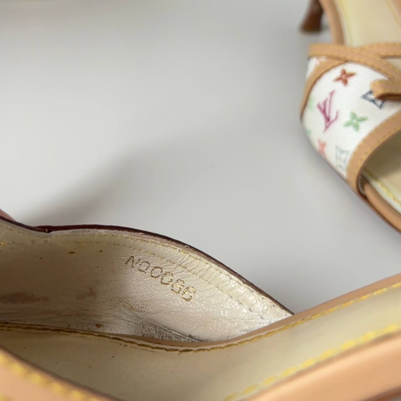 Louis Vuitton mules shoes white