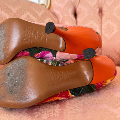 Dolce Gabbana court shoes heels