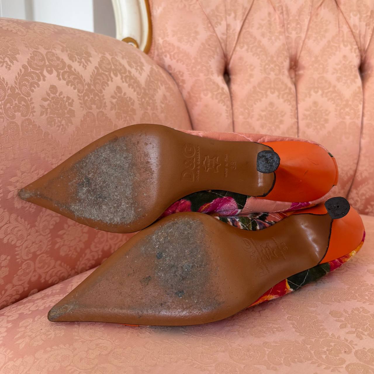 Dolce Gabbana court shoes heels