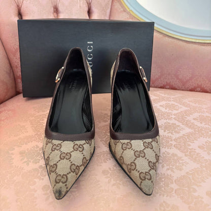 Gucci court shoes kitten heels