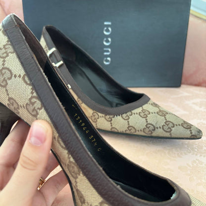 Gucci court shoes kitten heels