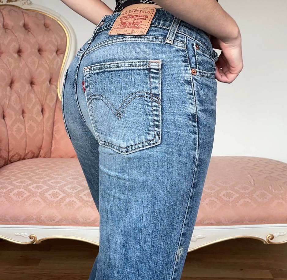 Levi Strauss straight leg flared jeans