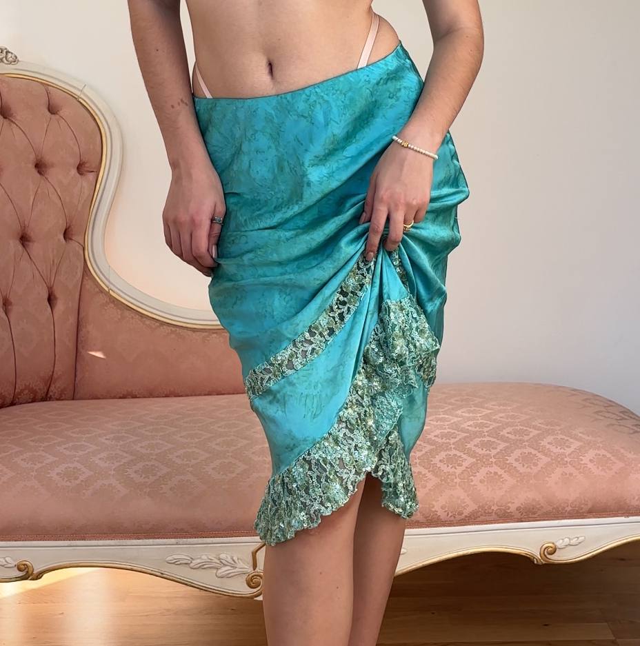 Vintage skirt midi debazzled sequined