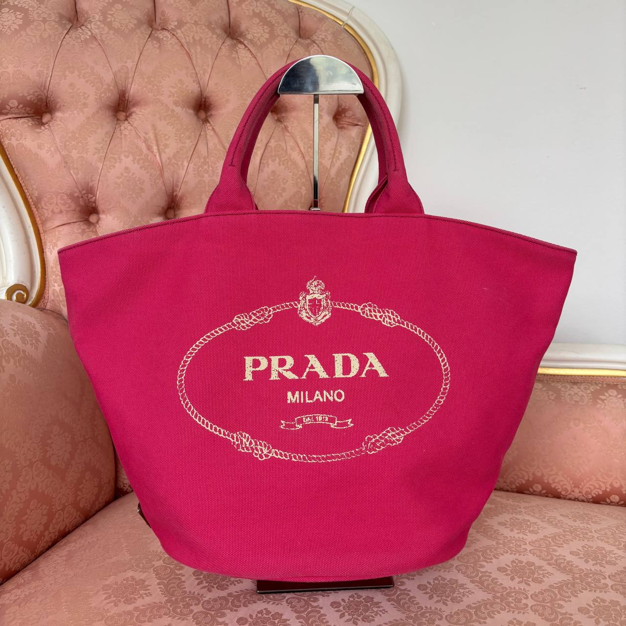 Prada tote bag canapa logo