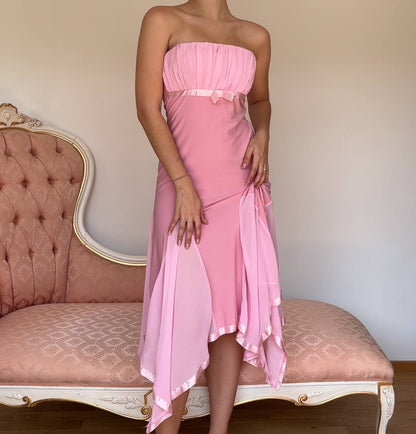 Fairy dress rose petal