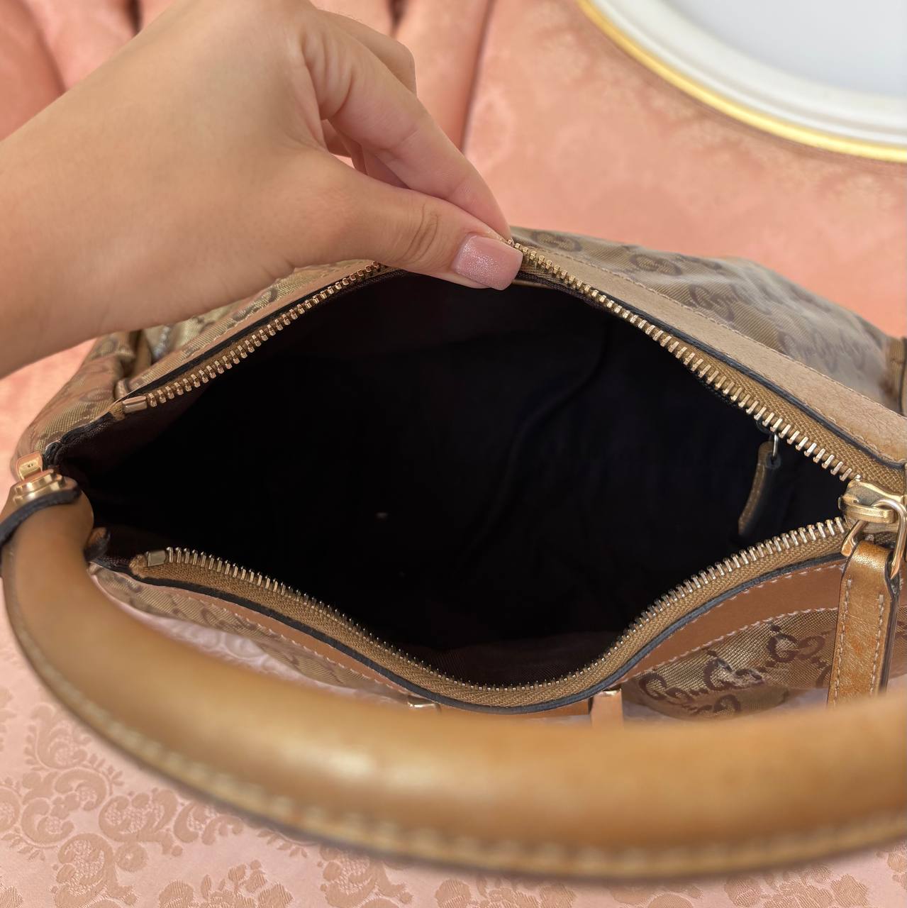 Gucci bag Abbey D-ring