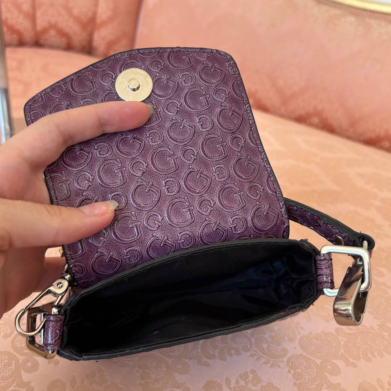 Guess clutch micro bag