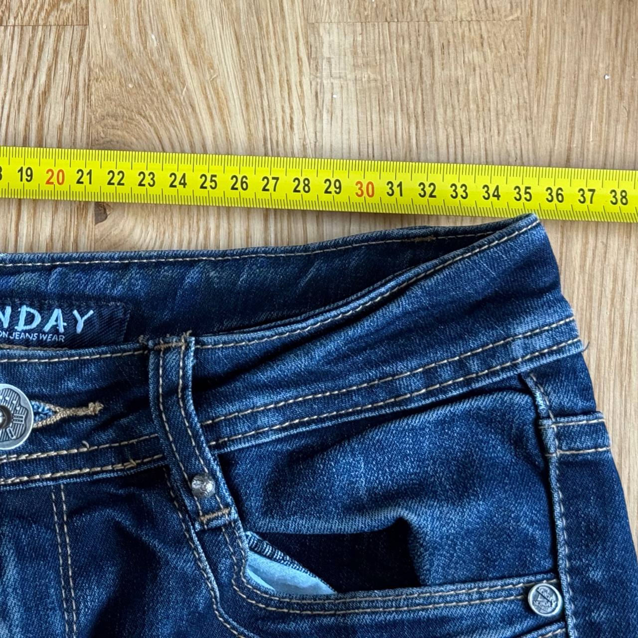 Vintage y2k flared jeans