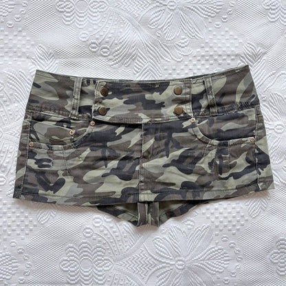 Miss Swan microshorts skort