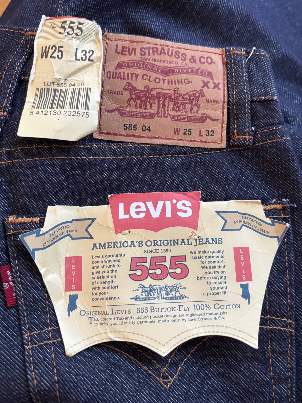 Levi’s 555 flared jeans high rise