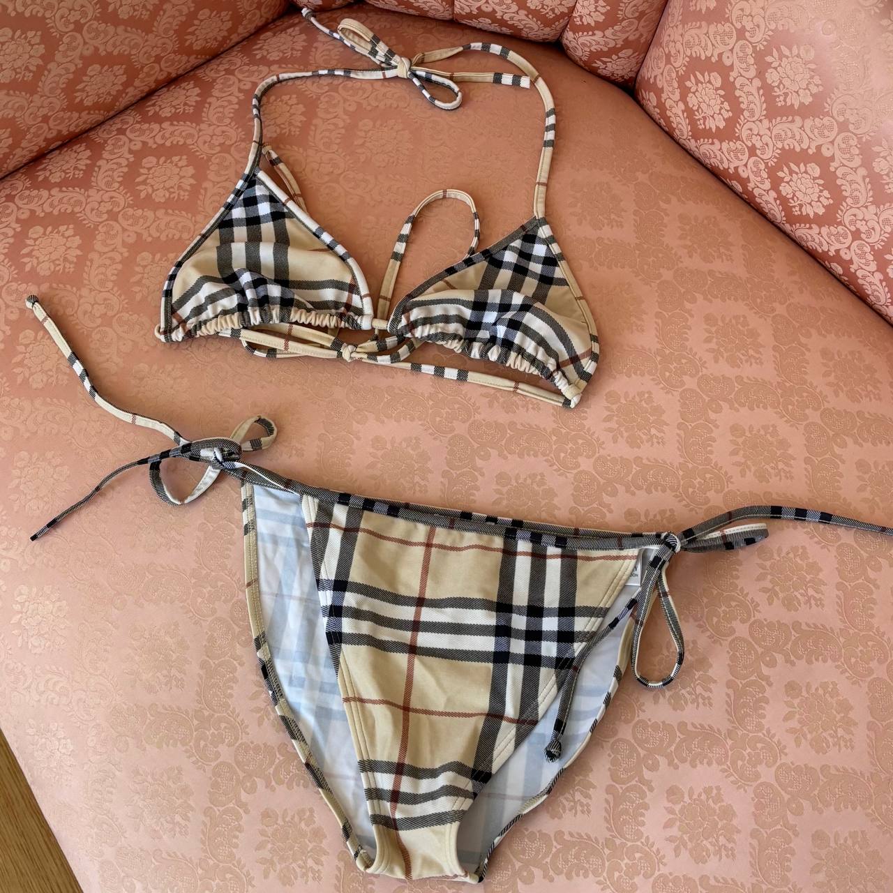 Burberry bikini swimsuit set