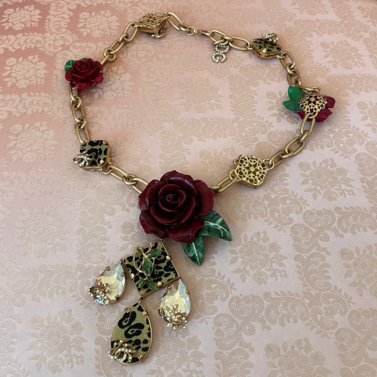 Dolce Gabbana necklace golden red rose