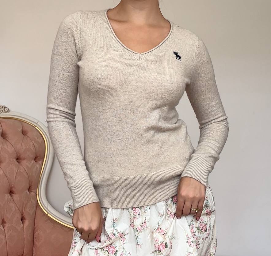 Abercrombie and Fitch jumper sweater