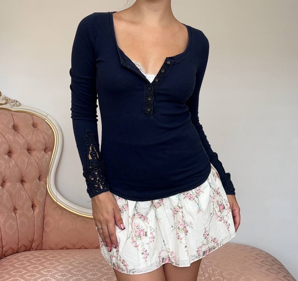 Abercrombie and Fitch jumper sweater