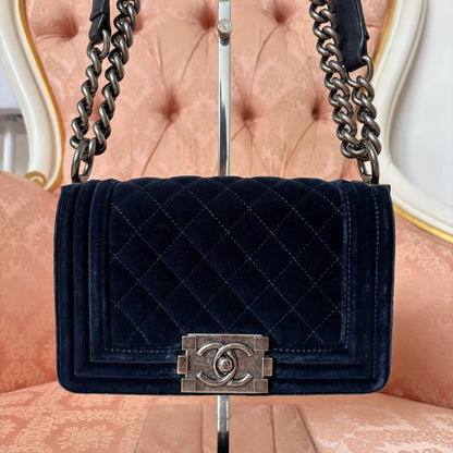 Chanel Le Boy shoulder bag velvet navy