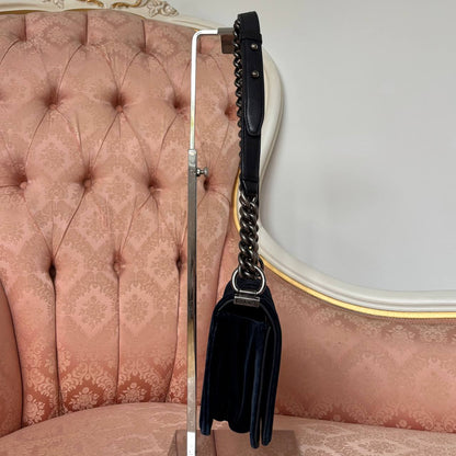 Chanel Le Boy shoulder bag velvet navy