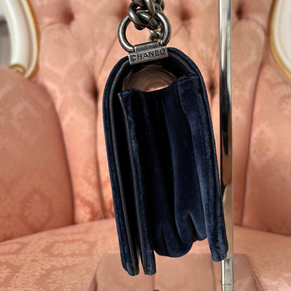 Chanel Le Boy shoulder bag velvet navy