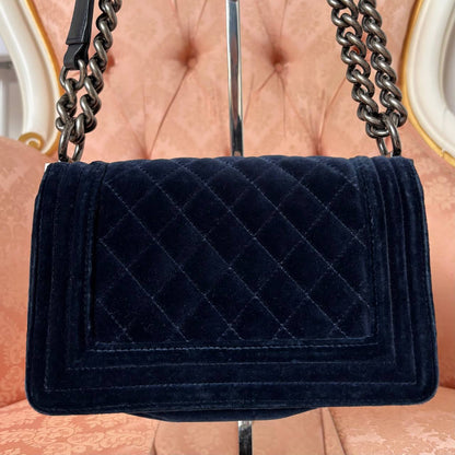 Chanel Le Boy shoulder bag velvet navy