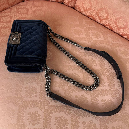 Chanel Le Boy shoulder bag velvet navy