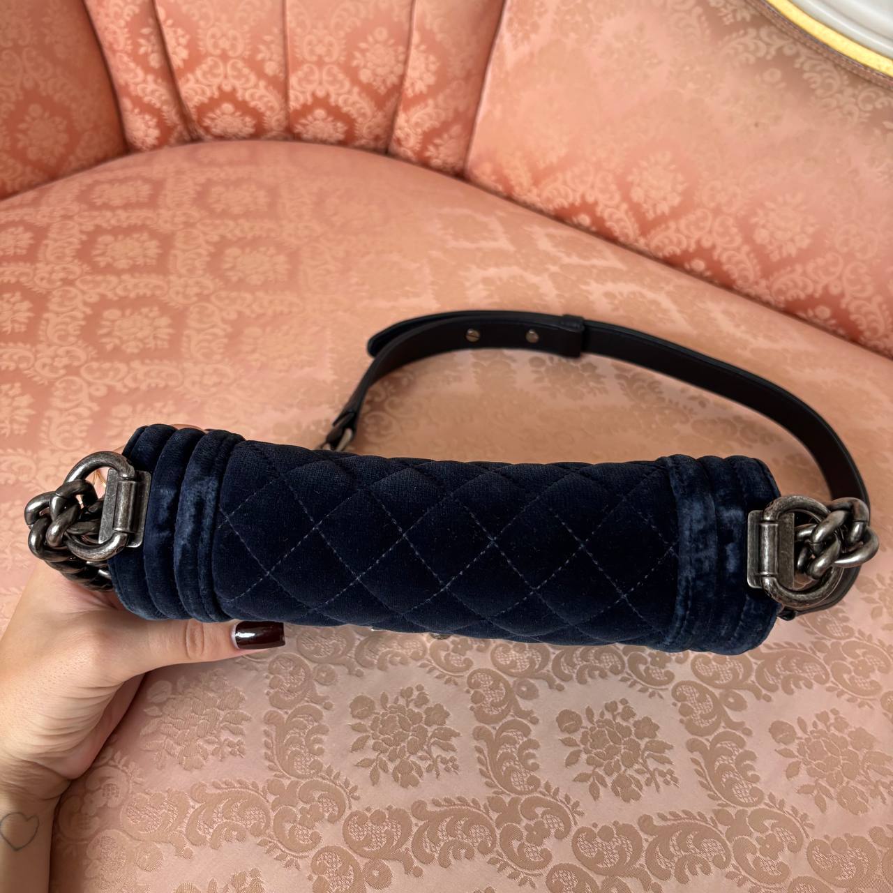 Chanel Le Boy shoulder bag velvet navy