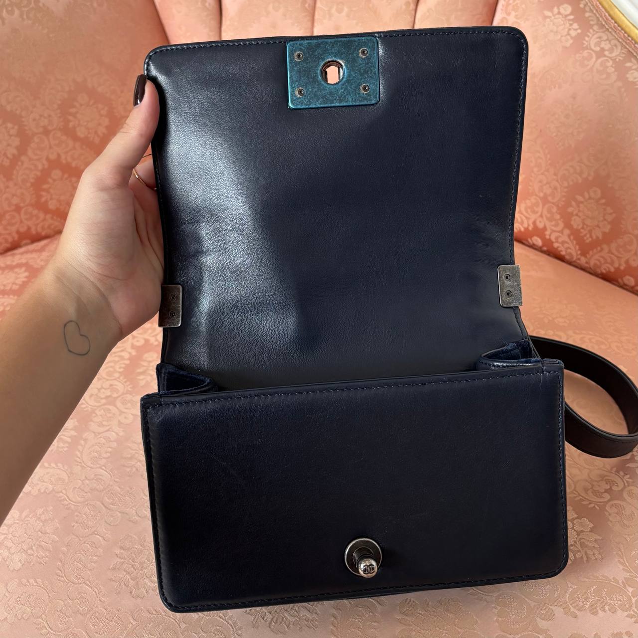 Chanel Le Boy shoulder bag velvet navy