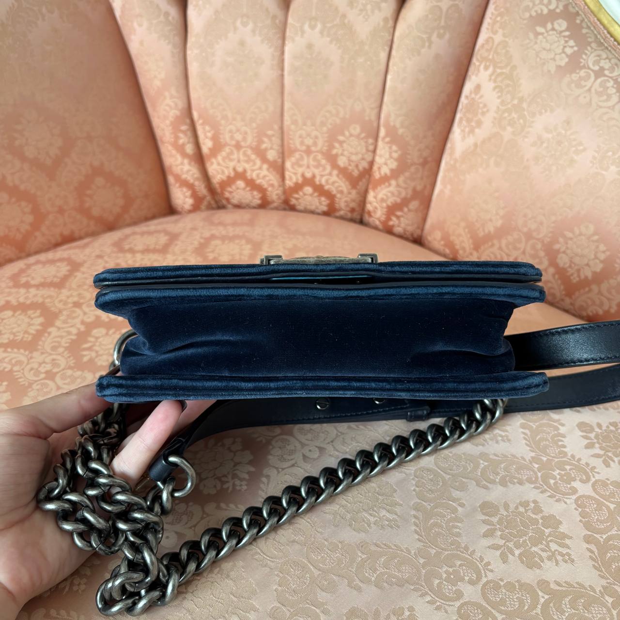 Chanel Le Boy shoulder bag velvet navy