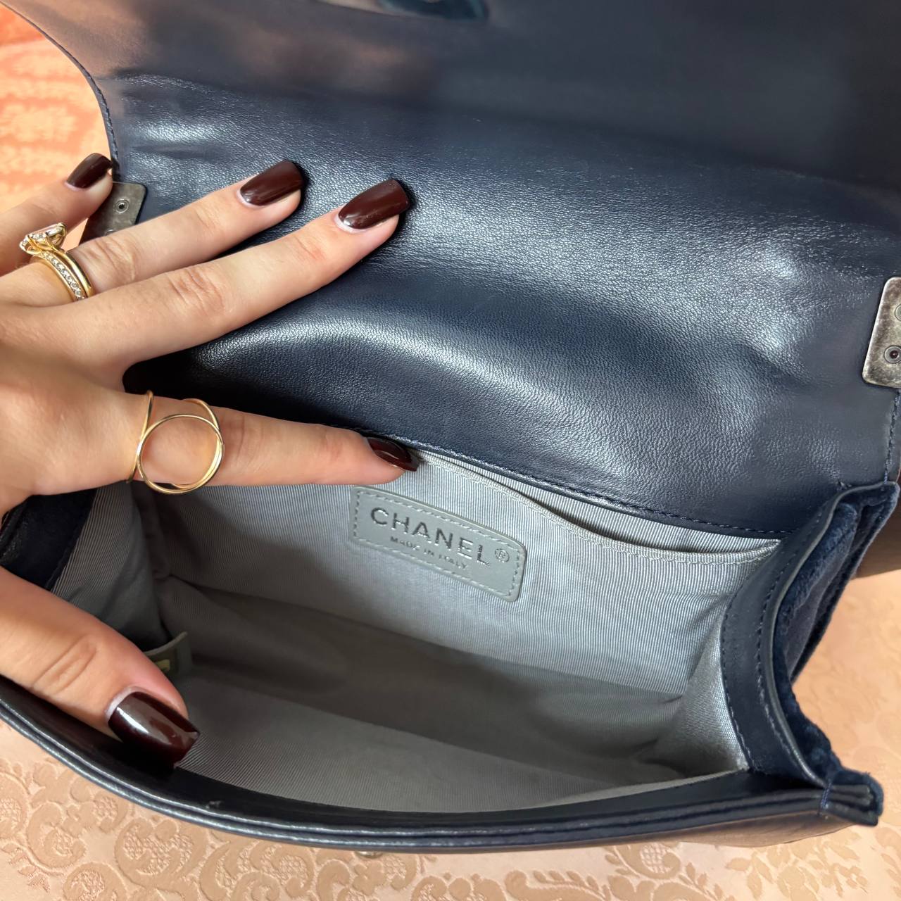 Chanel Le Boy shoulder bag velvet navy