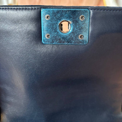 Chanel Le Boy shoulder bag velvet navy