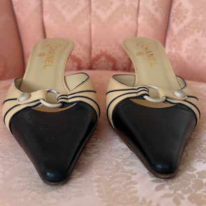 Chanel classical slingback in beige and black