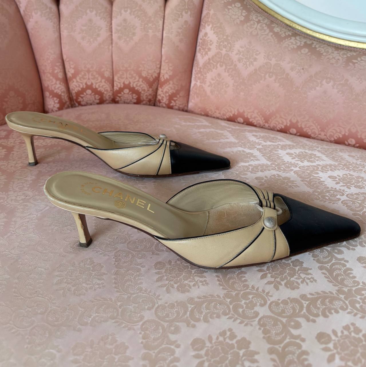 Chanel classical slingback in beige and black