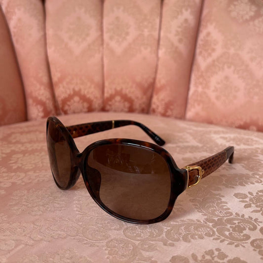 Gucci oversized sunglasses in brown