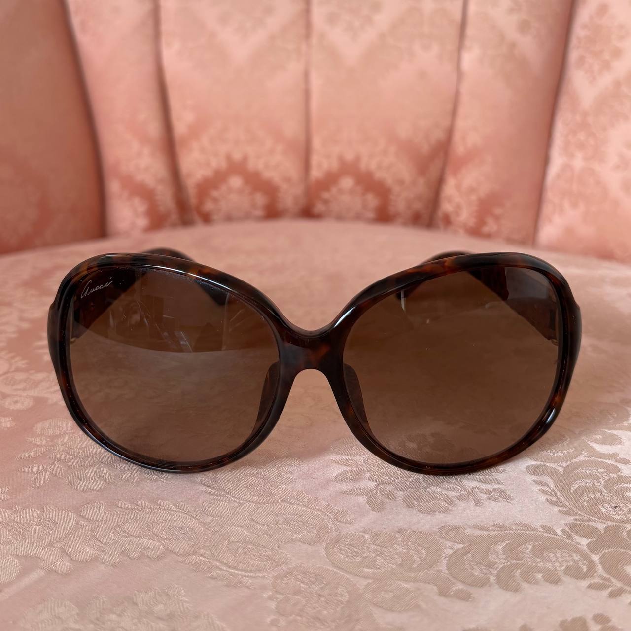 Gucci oversized sunglasses in brown